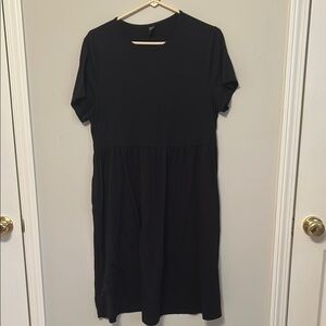 Emery Rose Black Short Sleeve Casual Dress